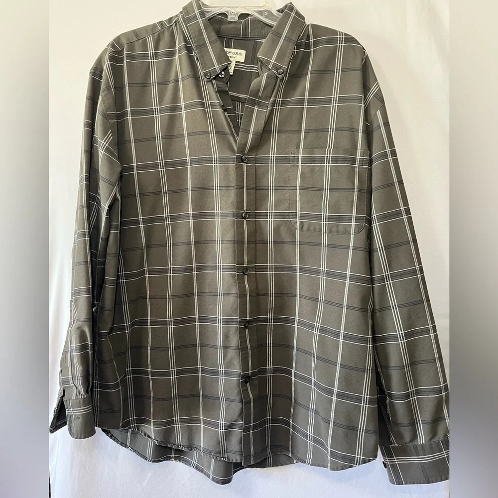 St. John’s Bay Iron Free Mens Long Sleeve Plaid Shirt Size XL‎